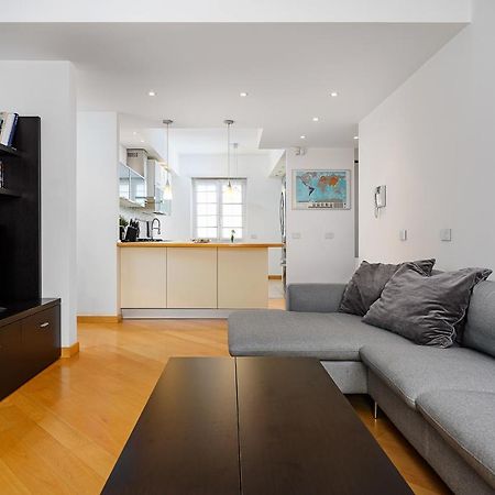 Stylish Condo Garibaldi Sempione 85M2 - Self Check-In Milan Bagian luar foto