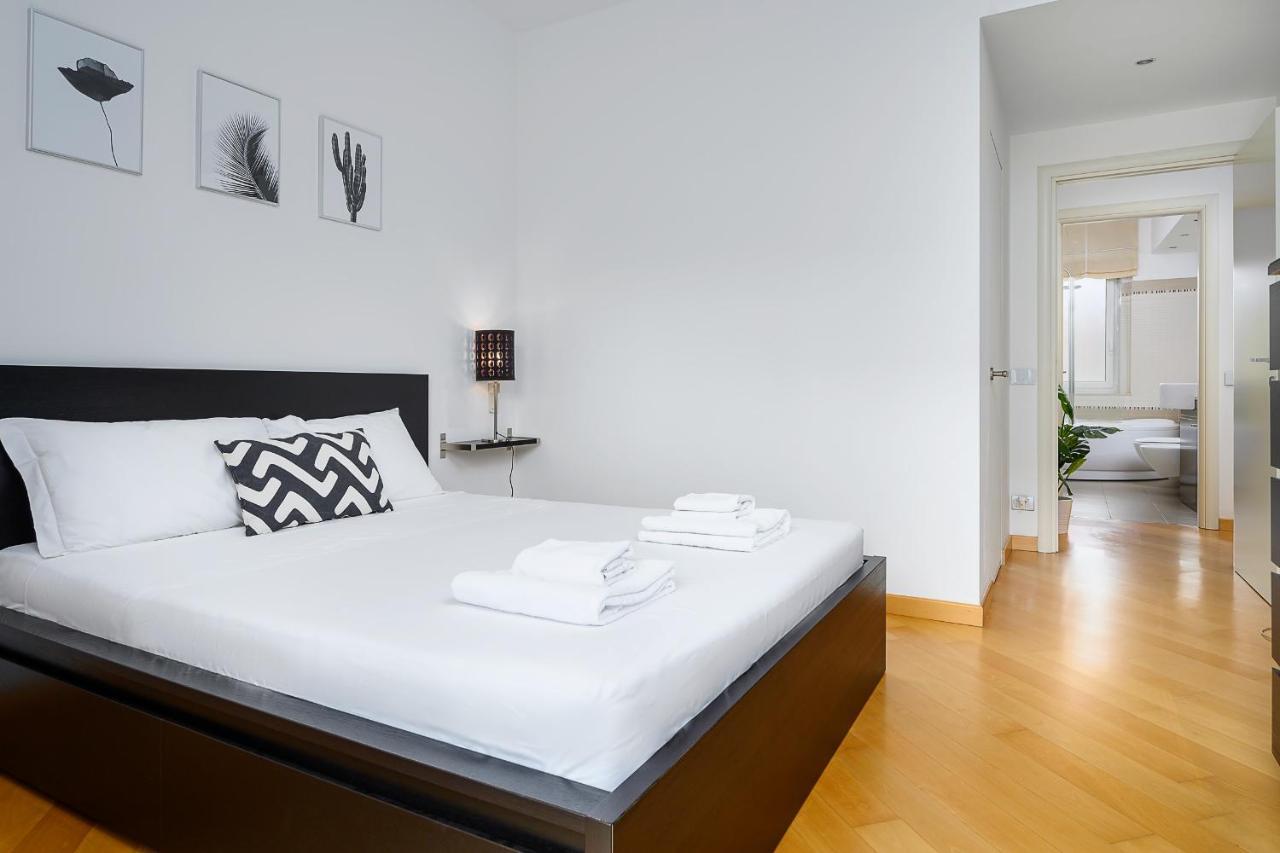 Stylish Condo Garibaldi Sempione 85M2 - Self Check-In Milan Bagian luar foto