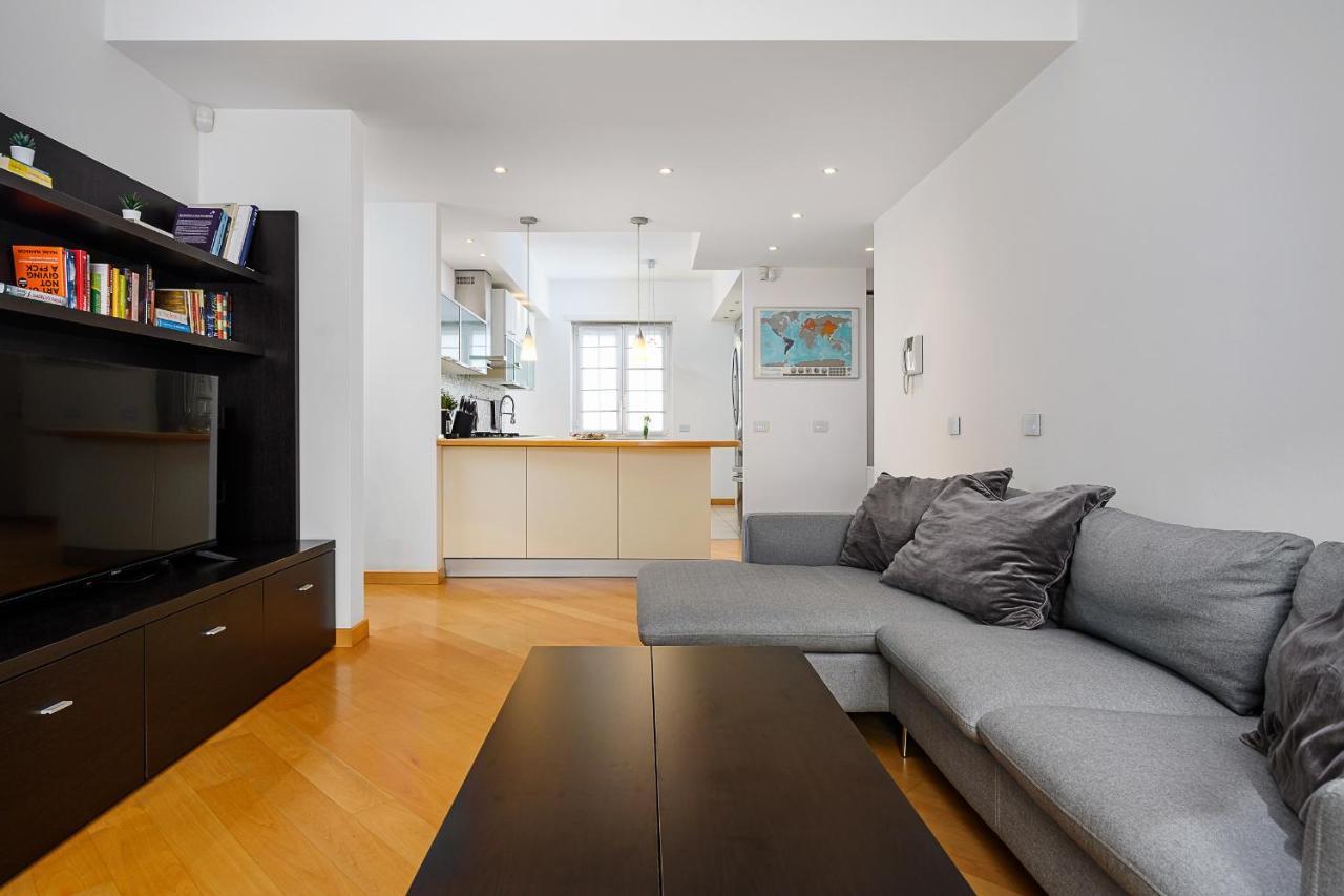 Stylish Condo Garibaldi Sempione 85M2 - Self Check-In Milan Bagian luar foto